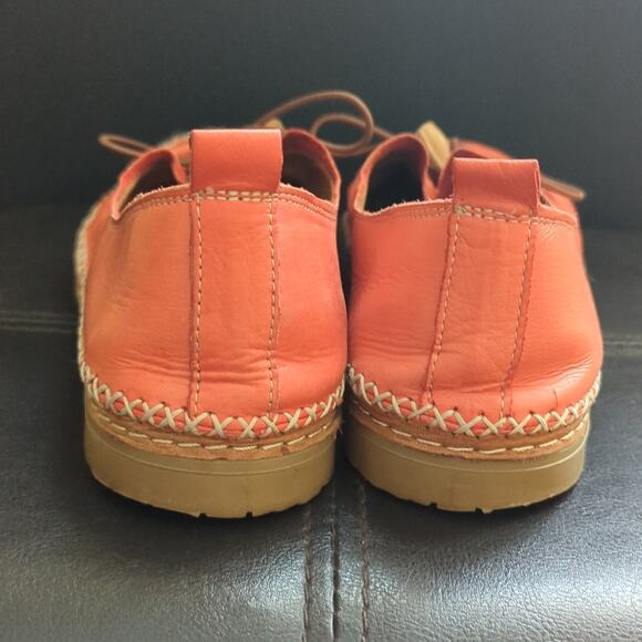 Spring Step Berna Soft Orange Leather Boho Artistic Lagenlook Vamp Tie Loafers - Picture 4 of 6